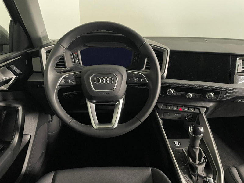 Audi A1 allstreet usata a Taranto (5)