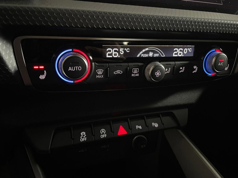 Audi A1 allstreet usata a Taranto (8)