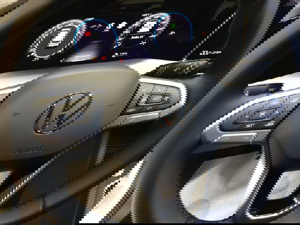 Volkswagen Golf nuova a Bologna (16)