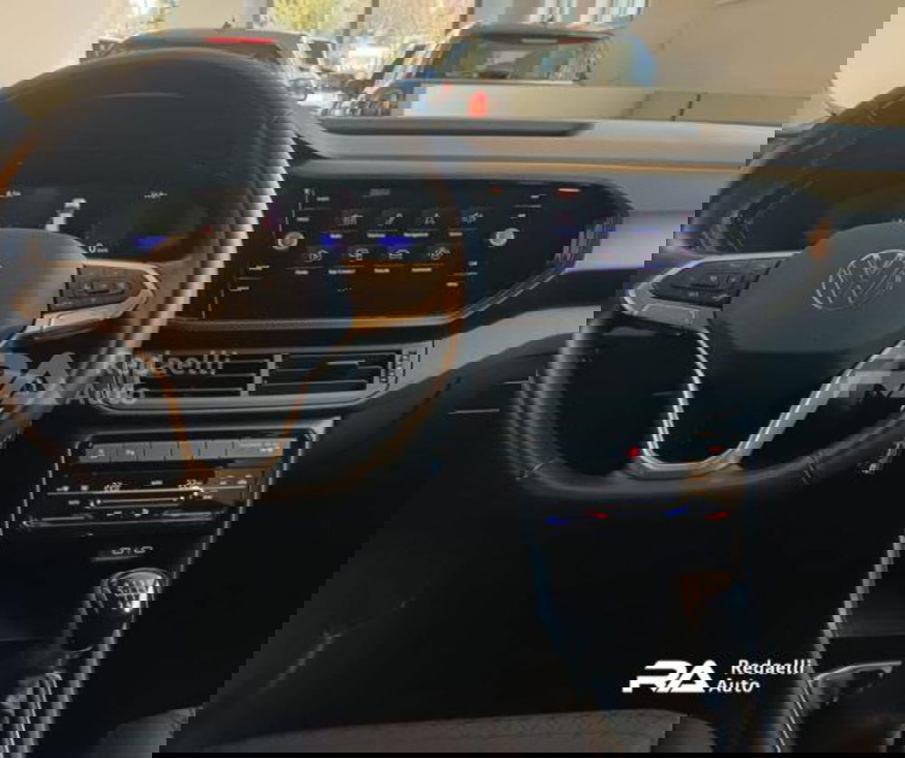 Volkswagen T-Cross usata a Lecco (7)