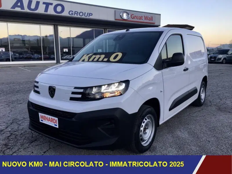 Peugeot Partner Furgone nuova a Cuneo (3)