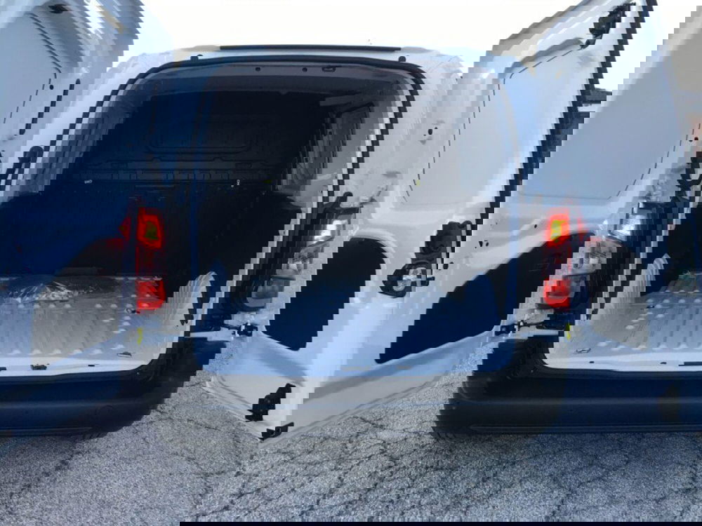 Peugeot Partner Furgone nuova a Cuneo (6)