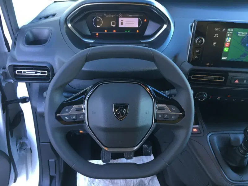 Peugeot Partner Furgone nuova a Cuneo (13)