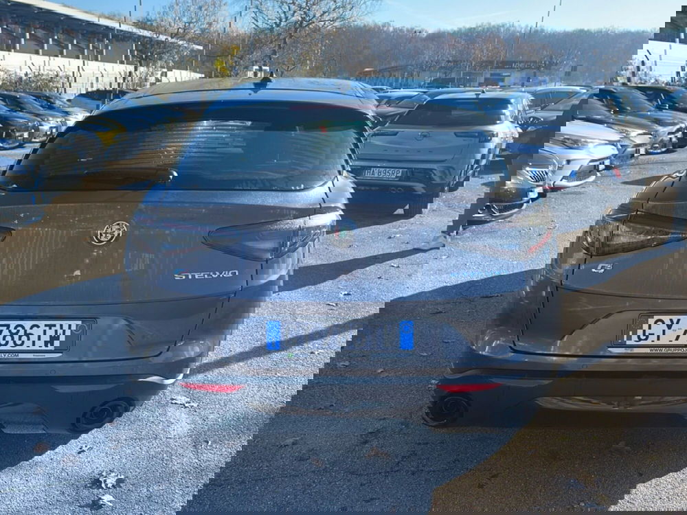 Alfa Romeo Stelvio usata a Frosinone (5)
