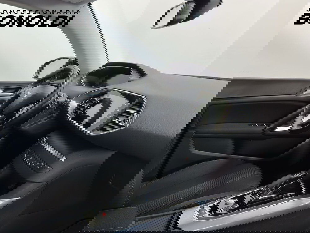 Peugeot 308 SW usata a Brescia (17)