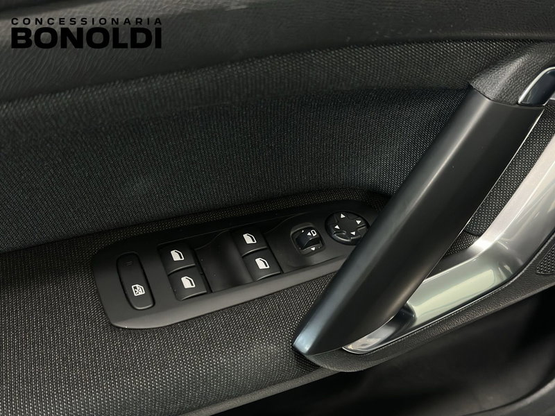 Peugeot 308 SW usata a Brescia (7)