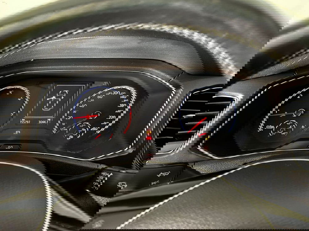 Volkswagen T-Roc usata a L'Aquila (12)