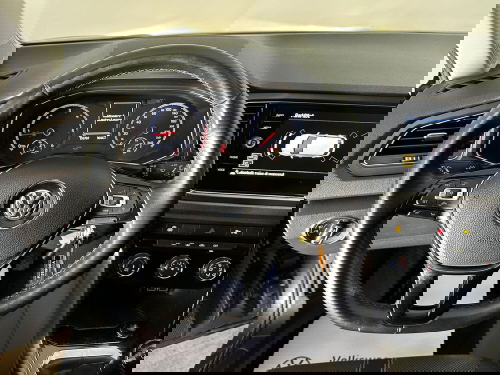 Volkswagen T-Roc usata a L'Aquila (13)