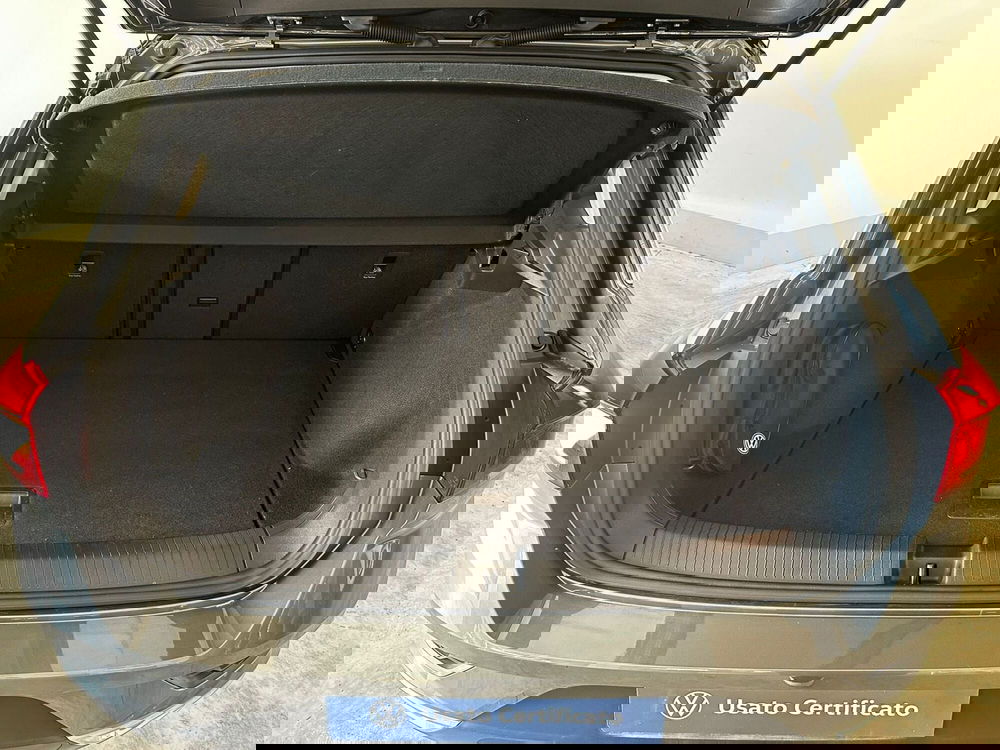 Volkswagen T-Roc usata a L'Aquila (8)