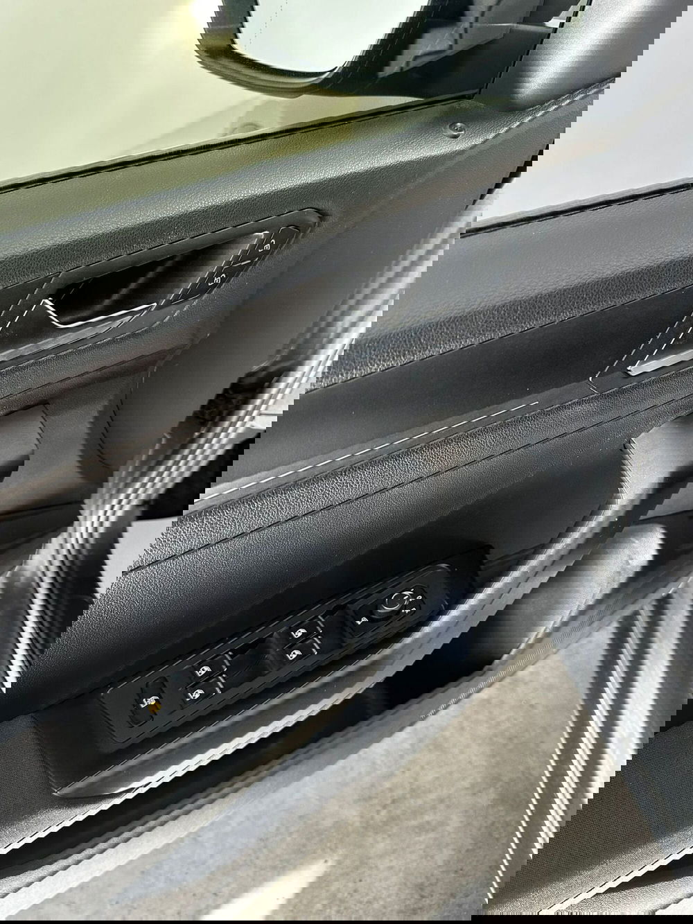 Volkswagen T-Roc usata a L'Aquila (9)