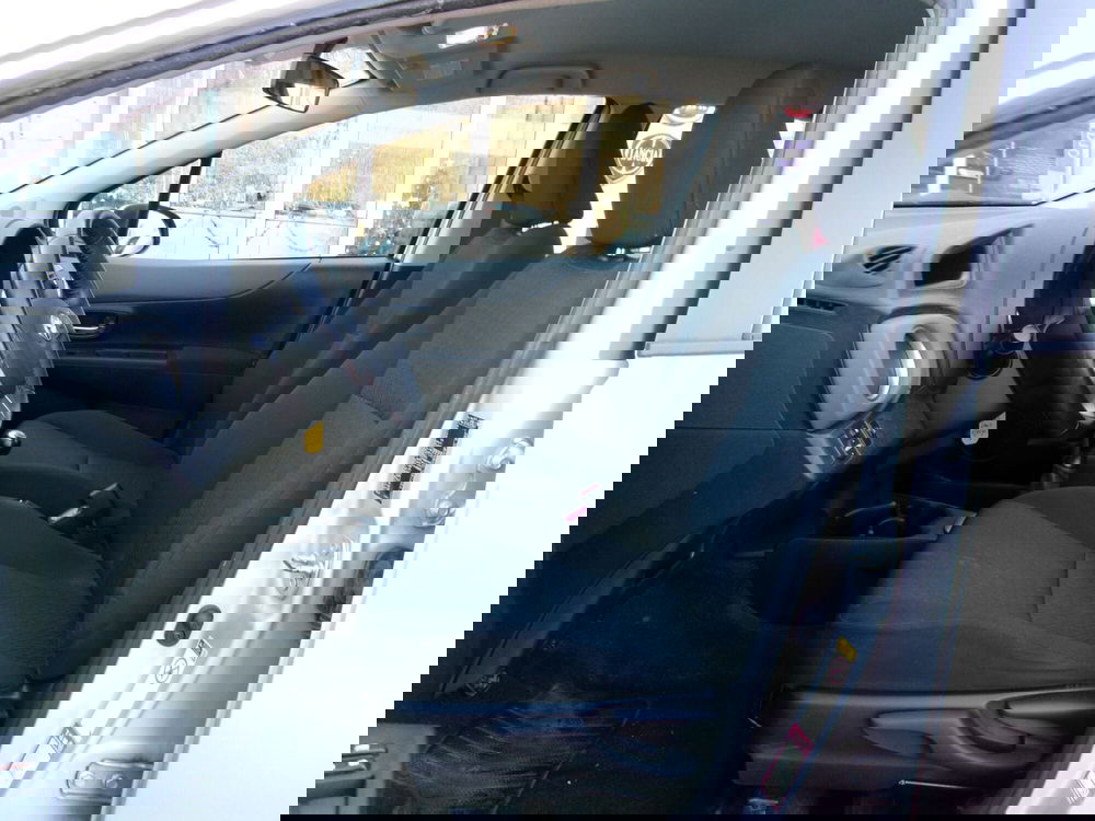 Toyota Yaris usata a Venezia (11)