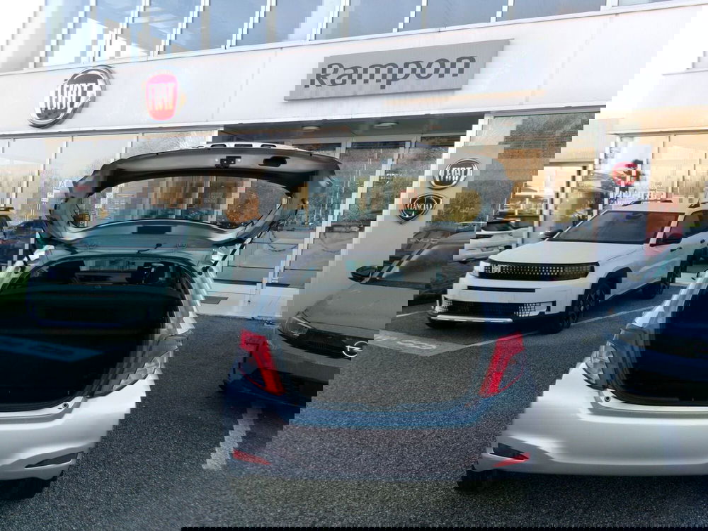 Toyota Yaris usata a Venezia (19)