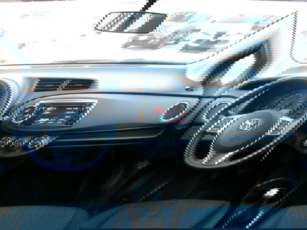 Toyota Yaris usata a Venezia (9)