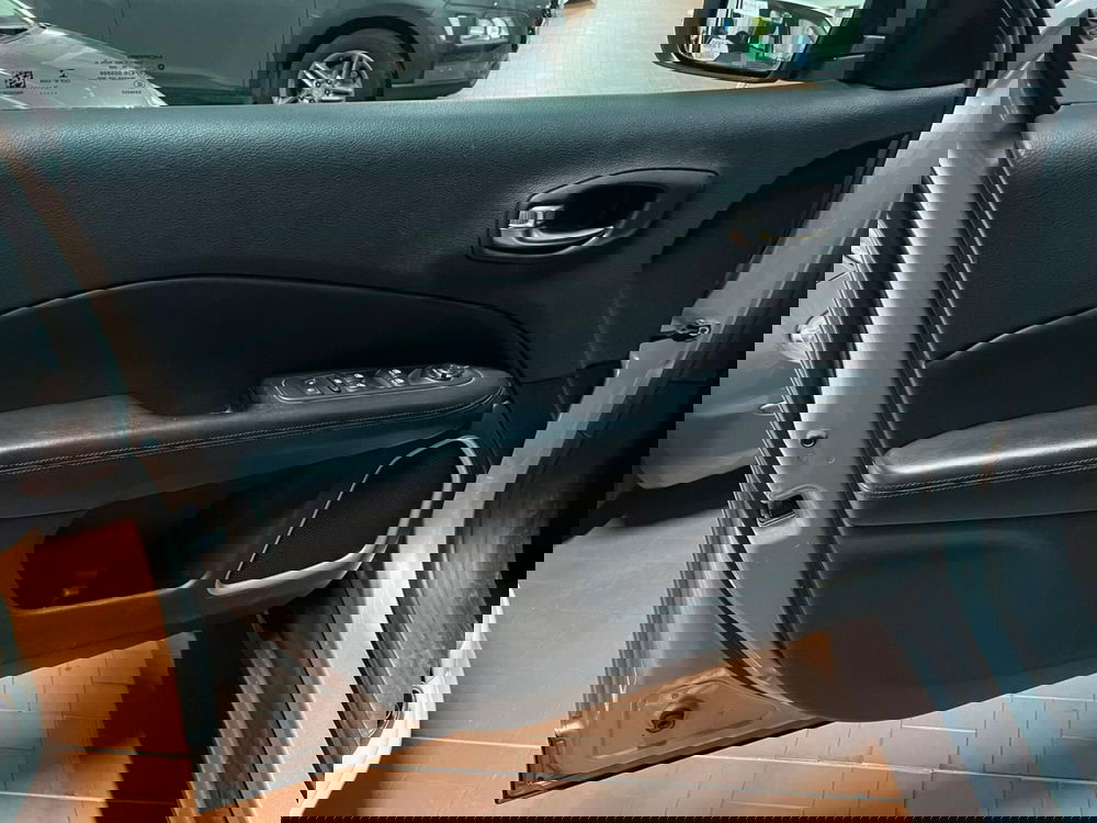 Jeep Compass usata a Lucca (12)