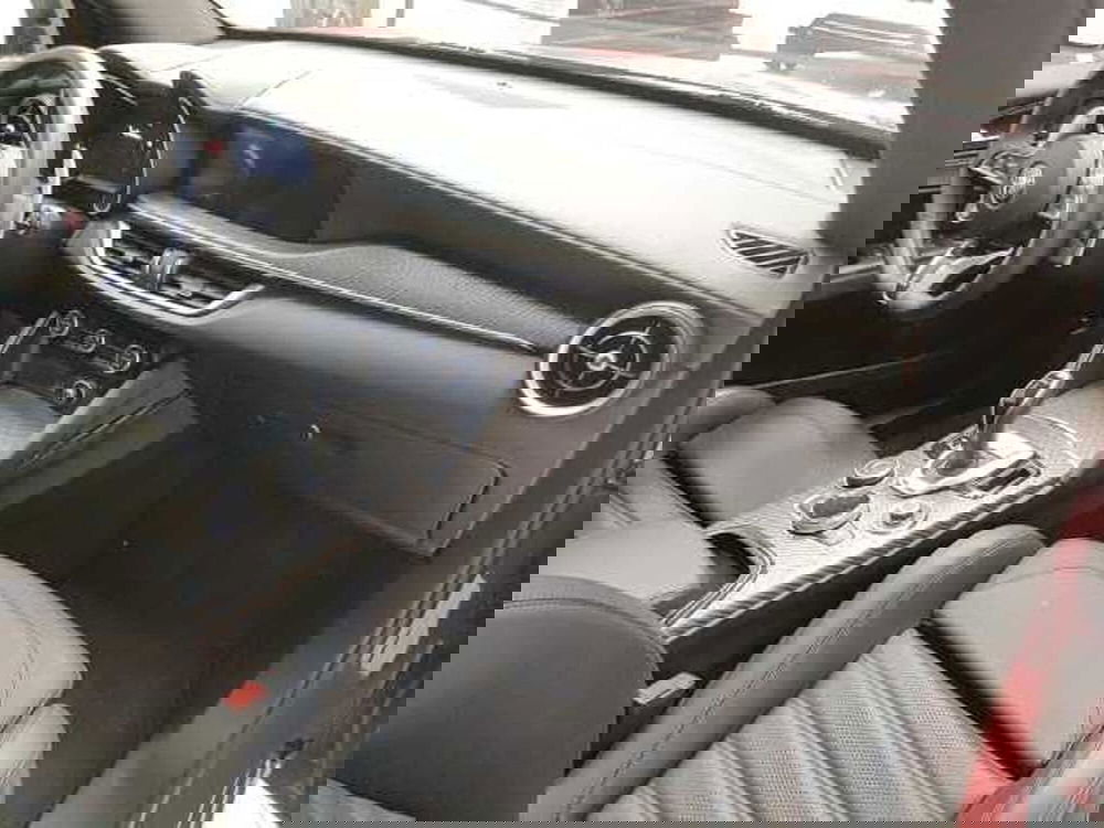 Alfa Romeo Stelvio usata a Teramo (12)