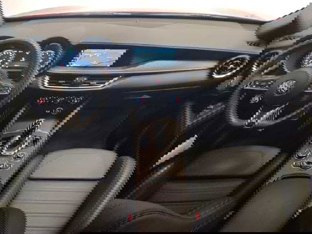 Alfa Romeo Stelvio usata a Teramo (16)