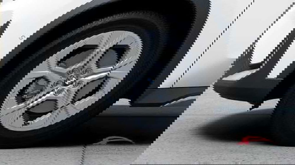 BMW iX1 nuova a Viterbo (8)