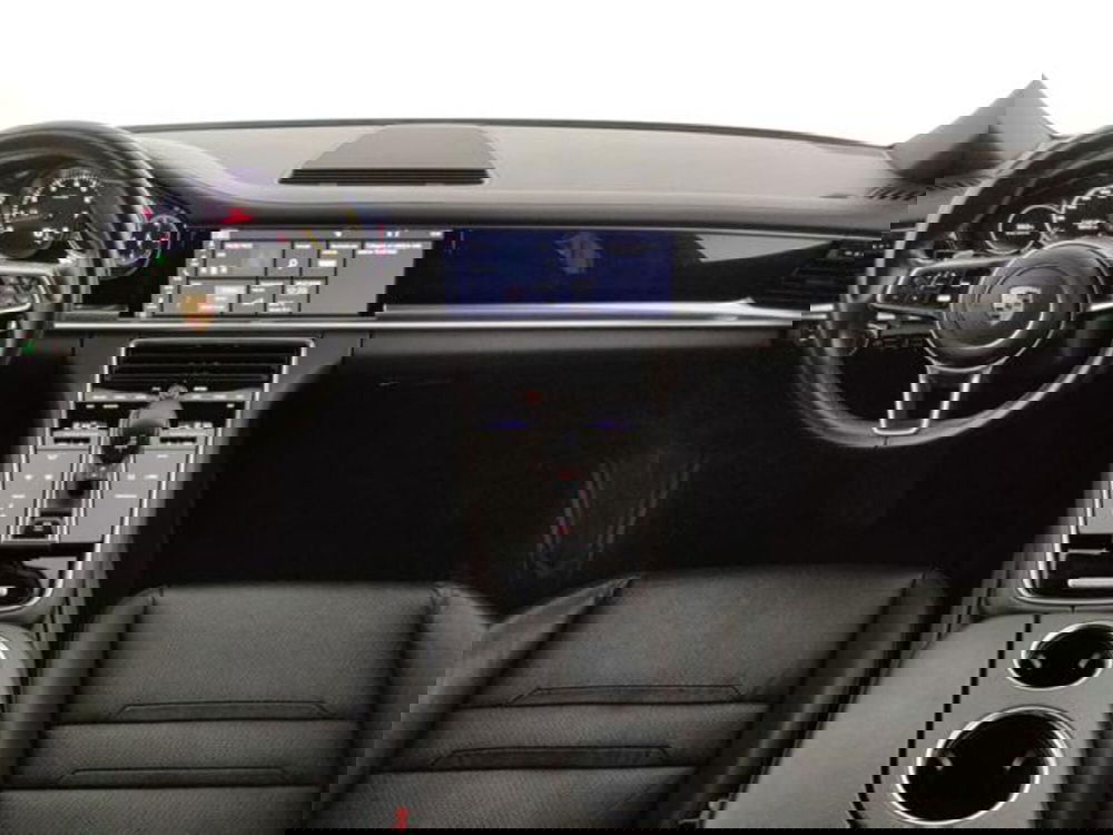 Porsche Panamera usata a Modena (15)