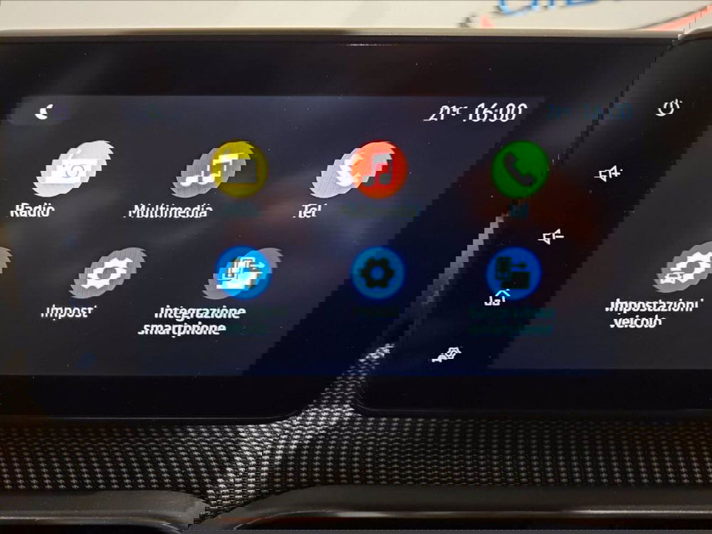 Dacia Sandero usata a Palermo (13)