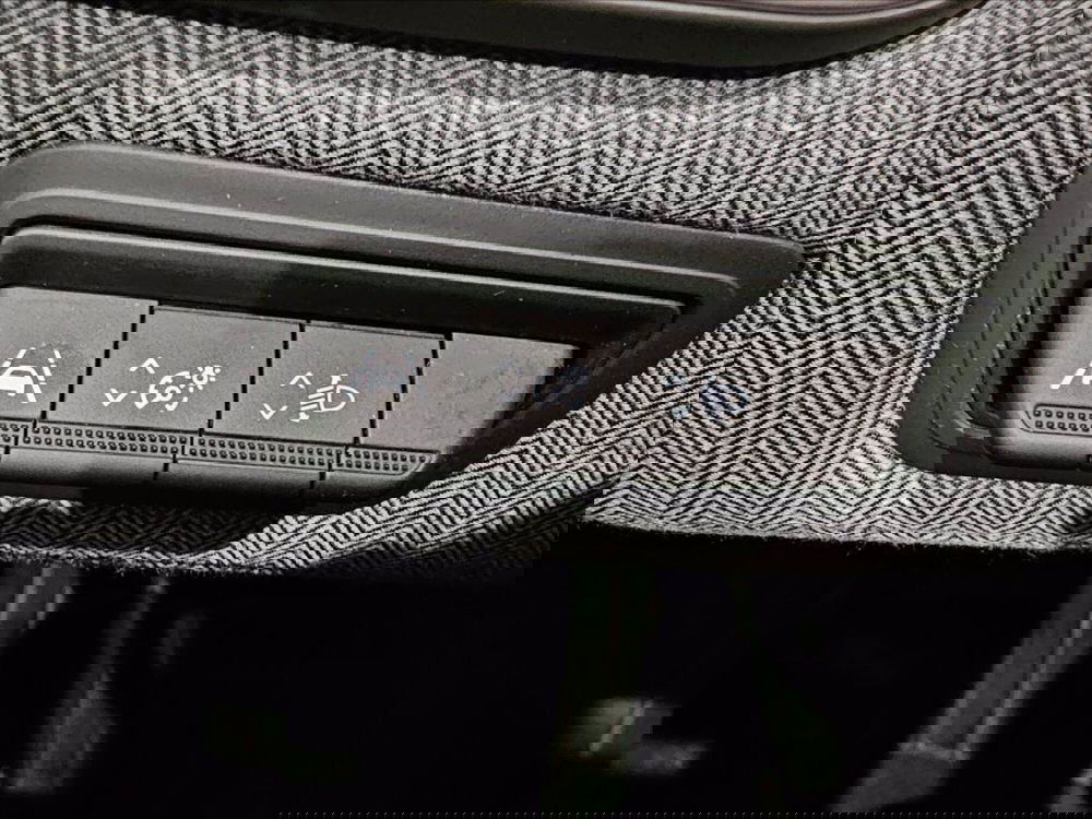 Renault Clio usata a Palermo (16)