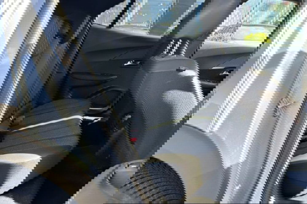 Peugeot 2008 usata a Latina (10)