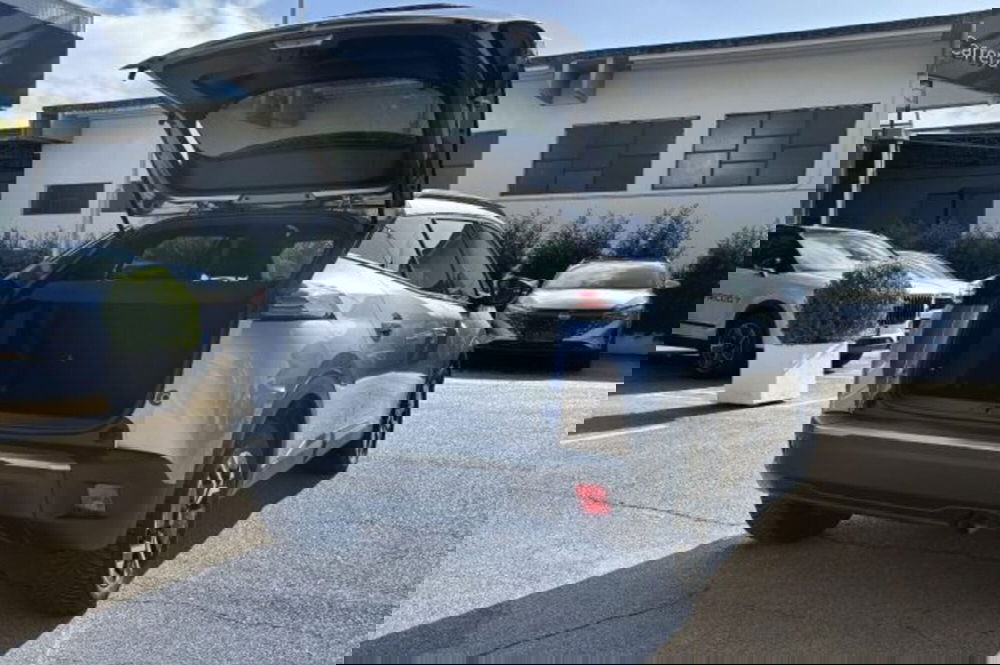 Peugeot 2008 usata a Latina (7)