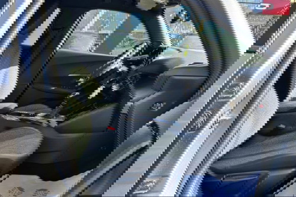 Peugeot 2008 usata a Latina (8)