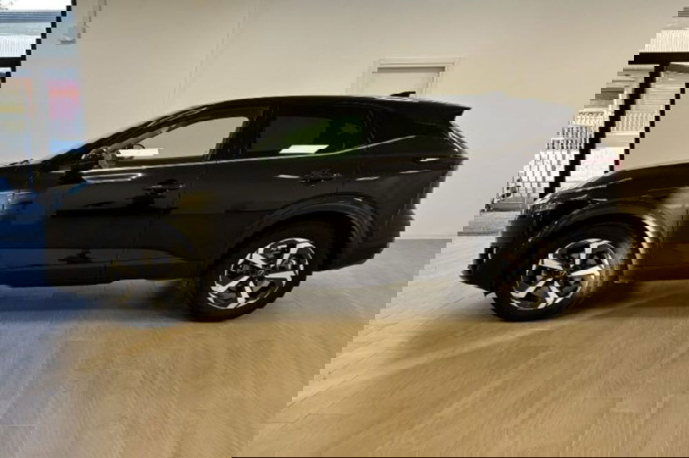 Nissan Qashqai nuova a Latina (4)