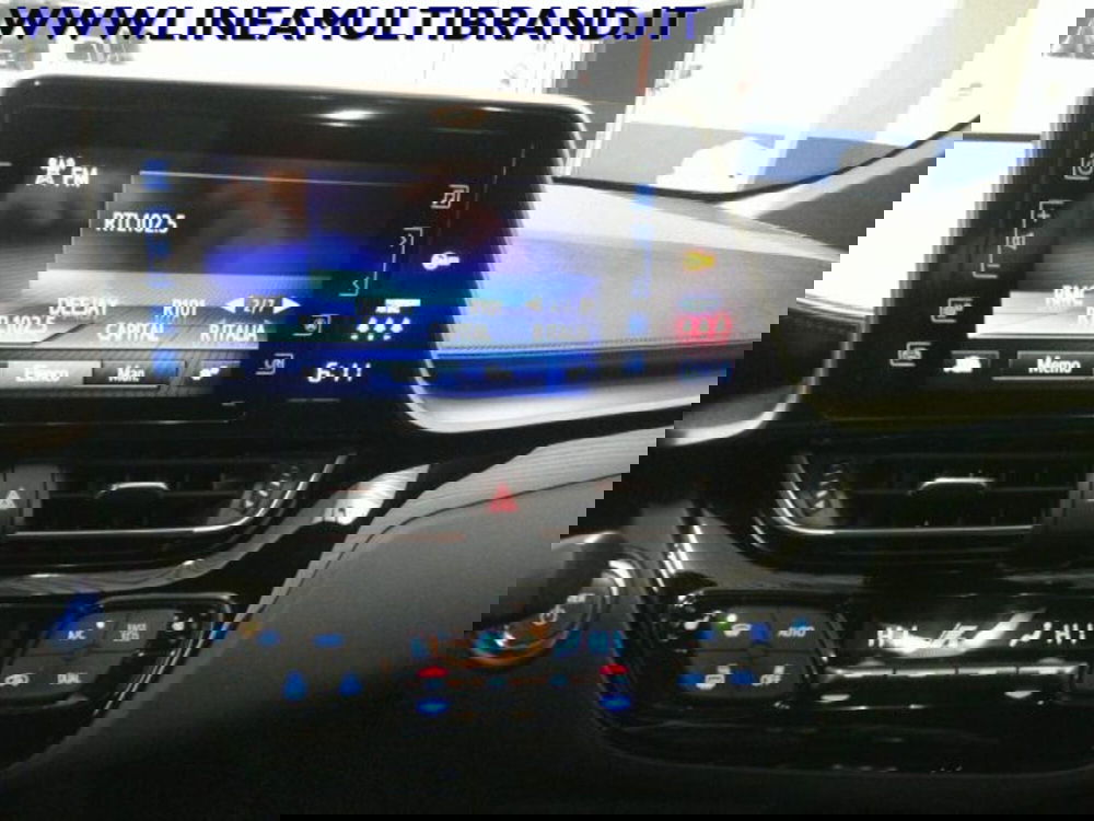 Toyota Toyota C-HR usata a Piacenza (14)