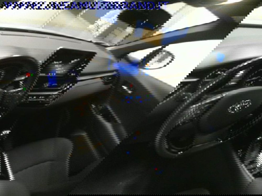 Toyota Toyota C-HR usata a Piacenza (16)