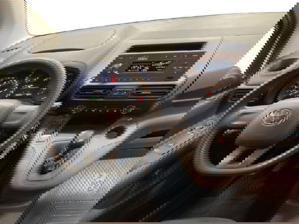 Toyota Proace City usata a Vercelli (10)