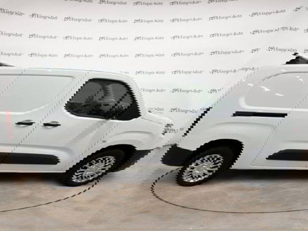 Toyota Proace City usata a Vercelli (14)