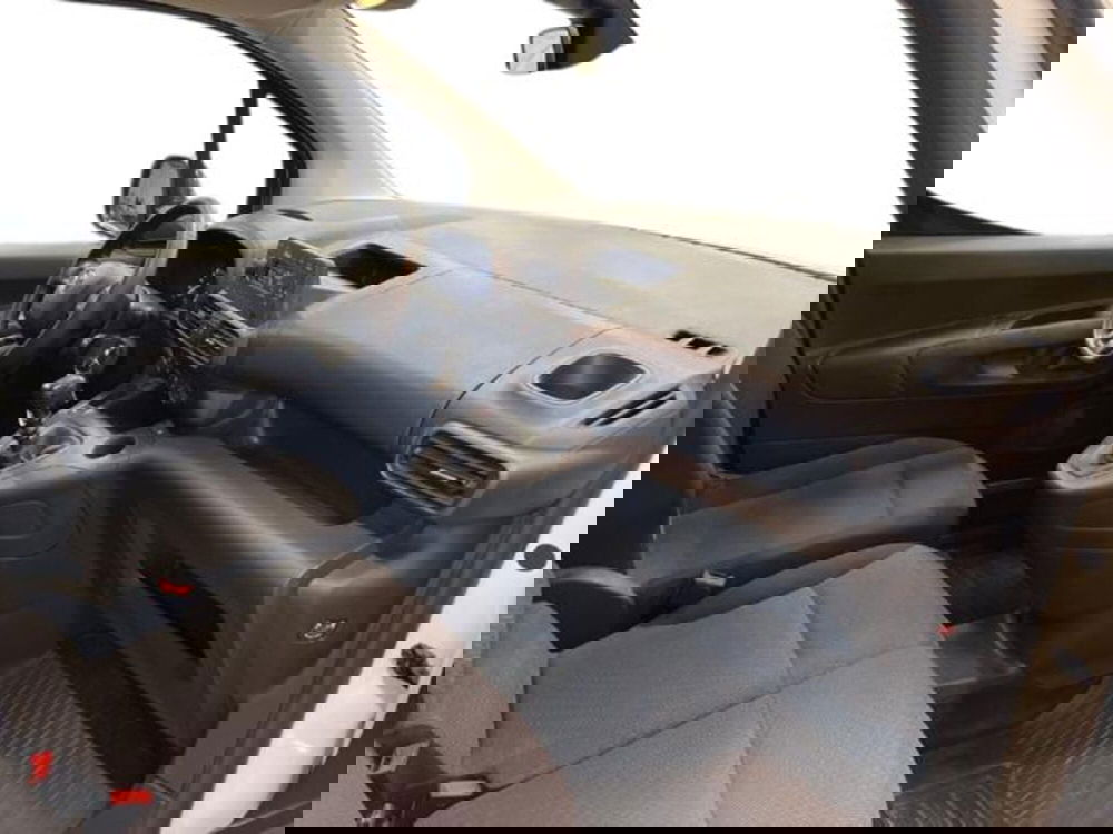 Toyota Proace City usata a Vercelli (6)