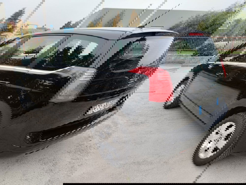 Peugeot 5008 usata a Asti (3)