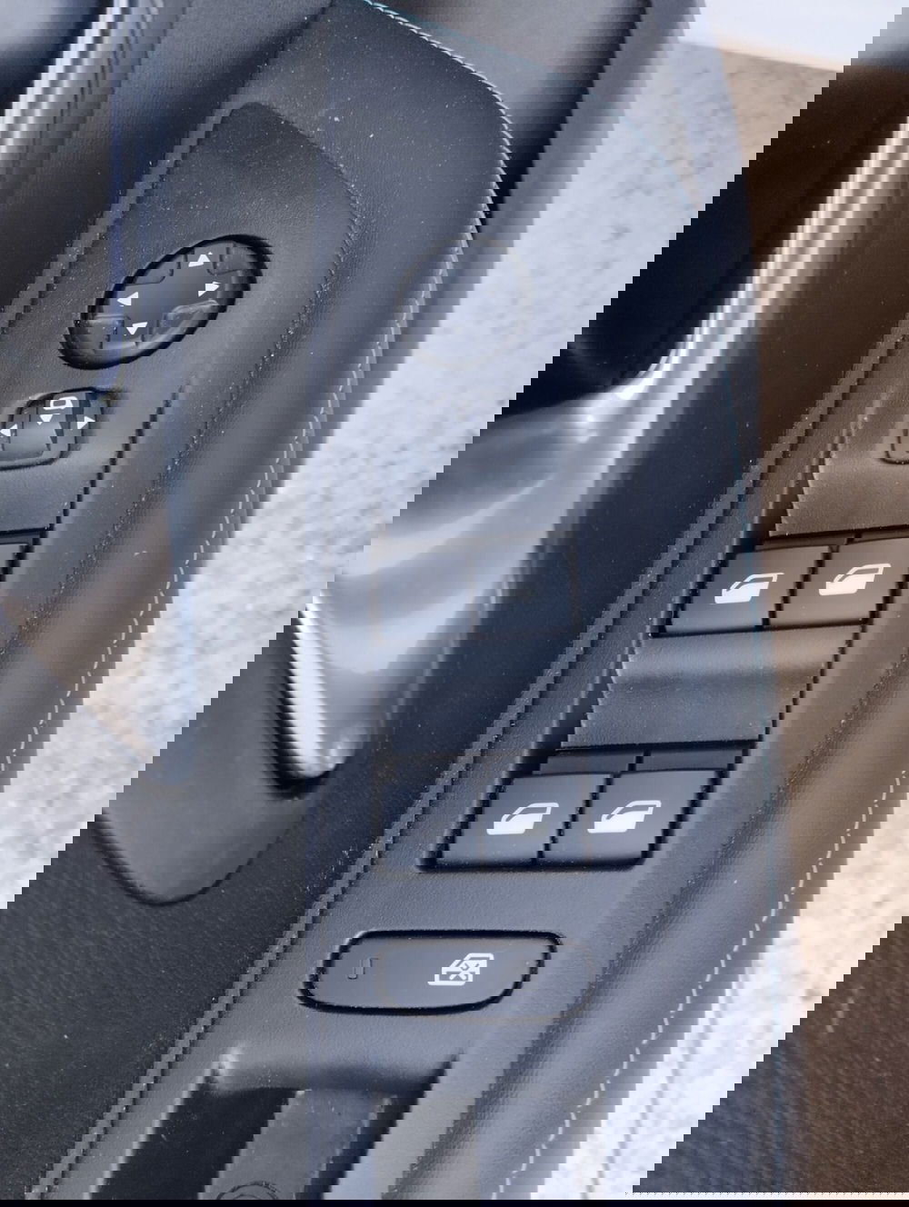 Peugeot 208 usata a Asti (7)