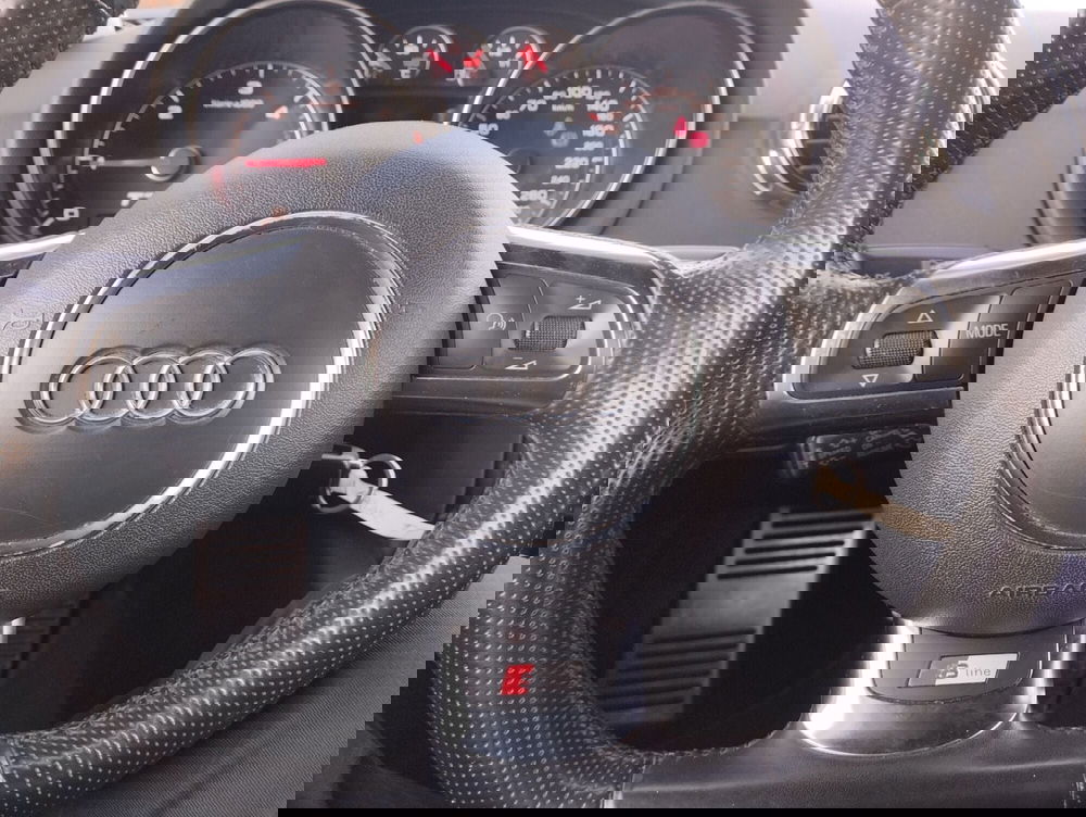 Audi TT Cabrio usata a Asti (8)