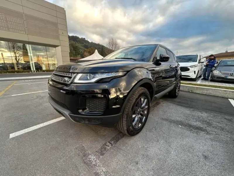 Land Rover Range Rover Evoque usata a Lucca (2)