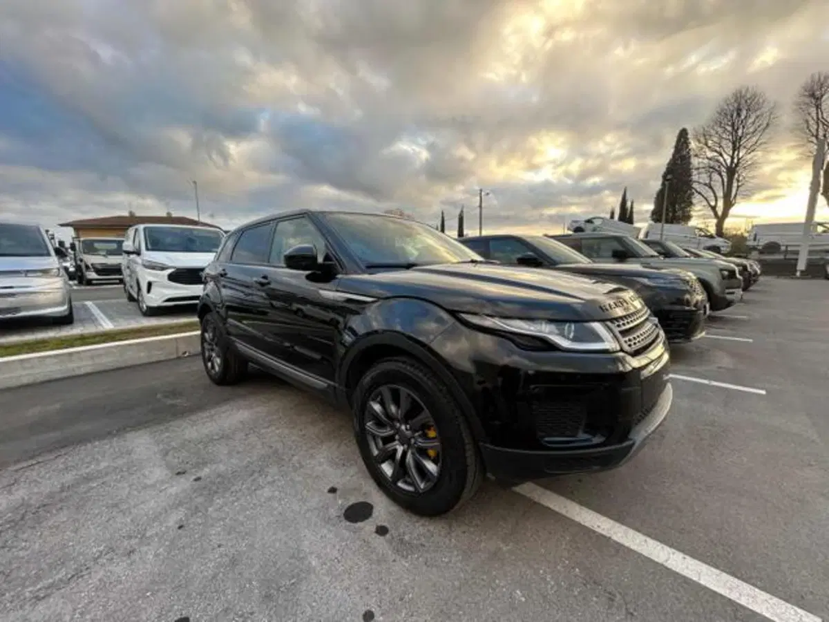 Land Rover Range Rover Evoque usata a Lucca (3)