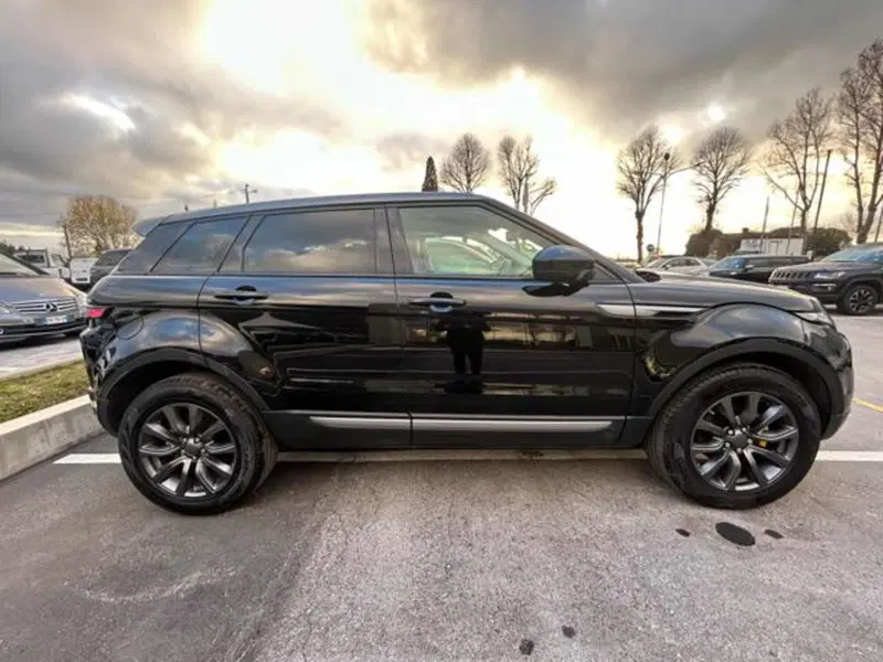 Land Rover Range Rover Evoque usata a Lucca (4)