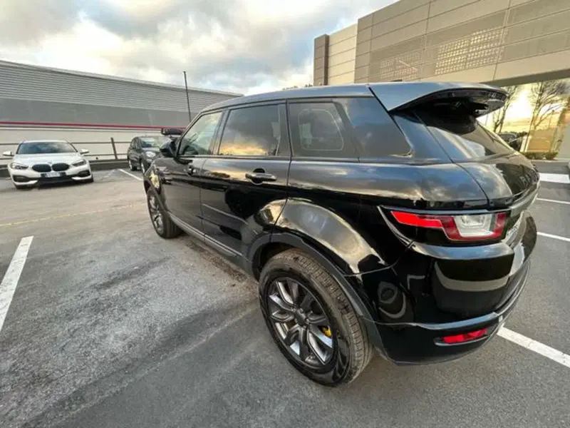 Land Rover Range Rover Evoque usata a Lucca (5)