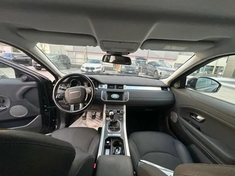 Land Rover Range Rover Evoque usata a Lucca (9)