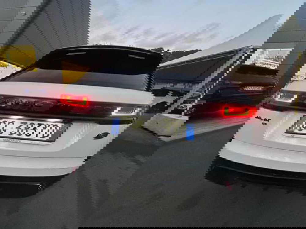 Land Rover Range Rover Velar nuova a Lucca (7)