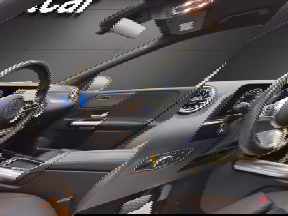 Mercedes-Benz Classe B usata a Milano (7)