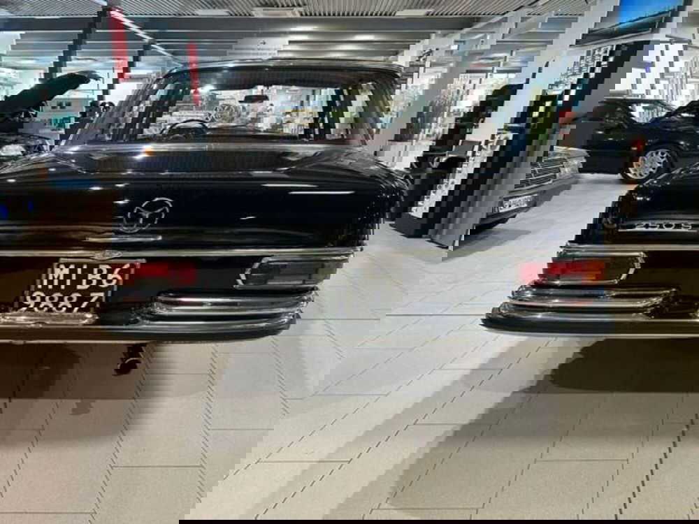 Mercedes-Benz 250 usata a Milano (8)