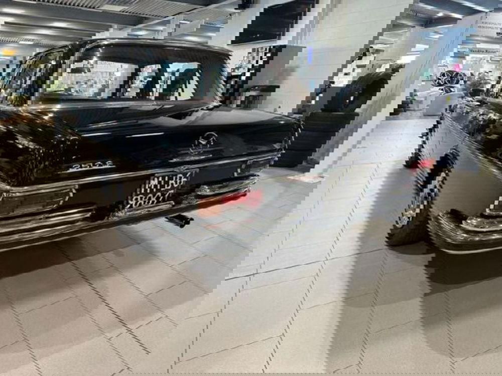 Mercedes-Benz 250 usata a Milano (9)
