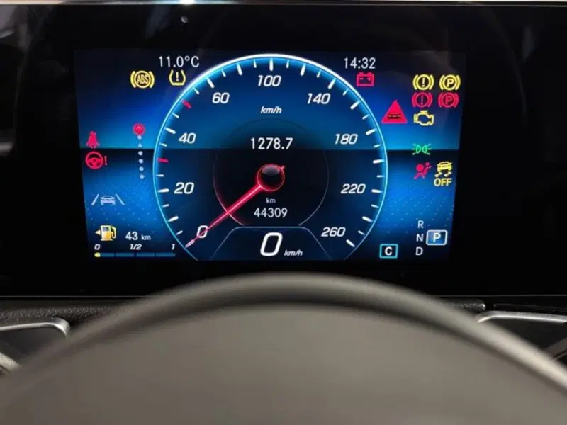 Mercedes-Benz GLB usata a Bologna (11)