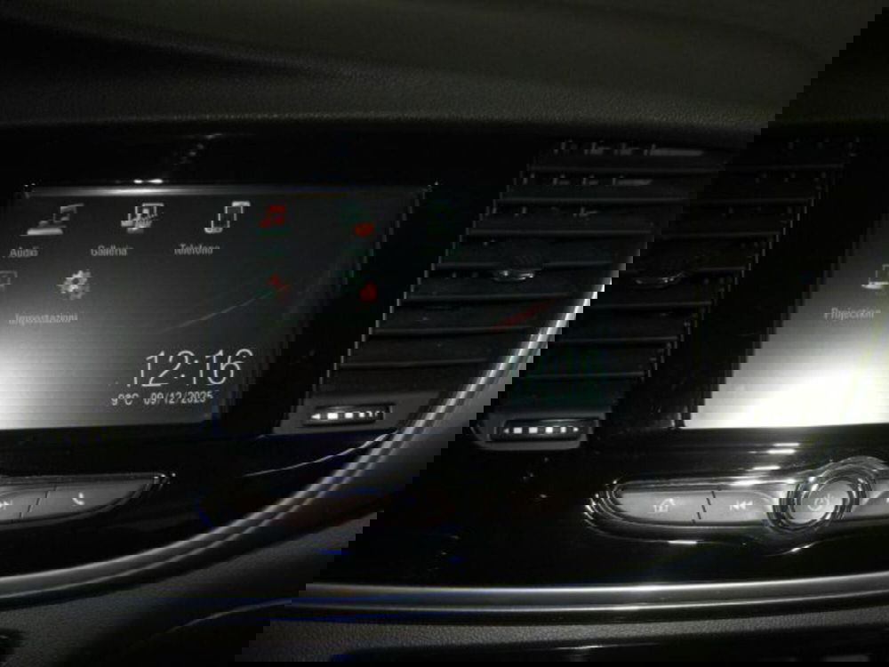 Opel Mokka usata a Fermo (11)