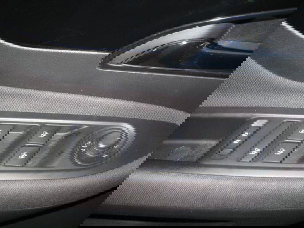 Opel Mokka usata a Fermo (16)