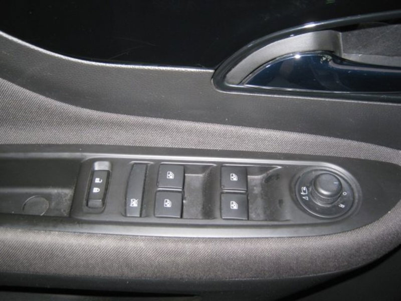 Opel Mokka usata a Fermo (16)