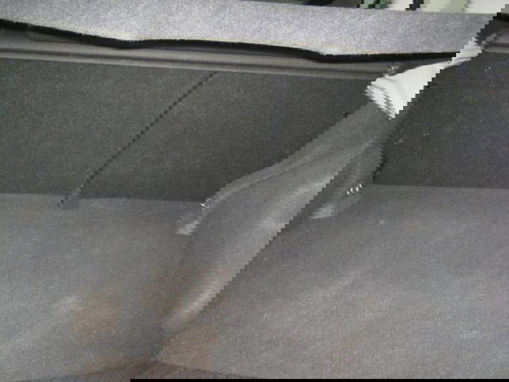 Nissan Qashqai usata a Fermo (14)